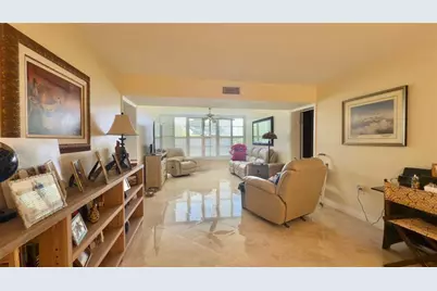 1516  Whitehall Dr, Unit #303, Davie, FL 33324 - Photo 5