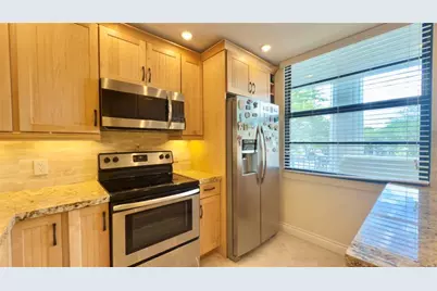 1516  Whitehall Dr, Unit #303, Davie, FL 33324 - Photo 11