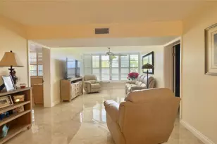 1516 Whitehall Dr, Davie, FL 33324 - Photo 7