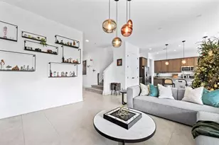 8560 NW 39th Ct, Coral Springs, FL 33065 - Photo 11