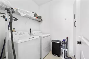 8560 NW 39th Ct, Coral Springs, FL 33065 - Photo 29