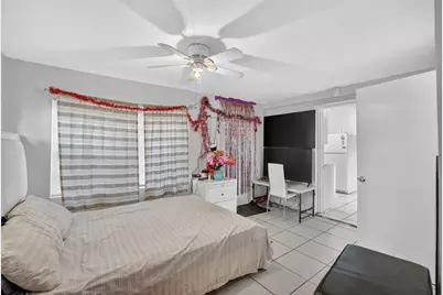 1525 NW 14th Ct, Fort Lauderdale, FL 33311 - Photo 23