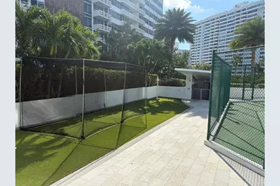 10  Venetian Way, Unit #502, Miami Beach, FL 33139 - Photo 9
