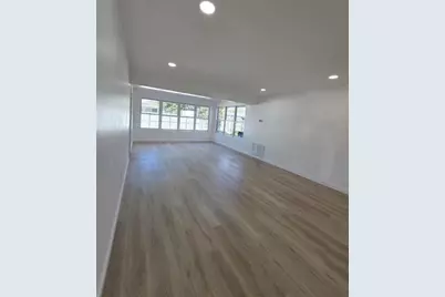 8571 NW 16th St, Pembroke Pines, FL 33024 - Photo 11