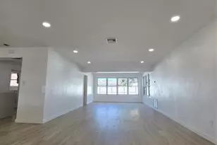 8571 NW 16th St, Pembroke Pines, FL 33024 - Photo 5