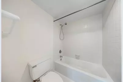 3850  Oaks Clubhouse Dr, Unit #409, Pompano Beach, FL 33069 - Photo 23