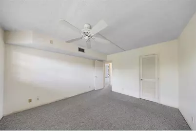 3850  Oaks Clubhouse Dr, Unit #409, Pompano Beach, FL 33069 - Photo 21