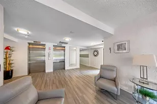 3850 Oaks Clubhouse Dr, Pompano Beach, FL 33069 - Photo 35