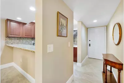 6181  Balboa Cir, Unit #305, Boca Raton, FL 33433 - Photo 5