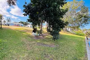 2937 SE 21st Ct, Okeechobee, FL 34974 - Photo 3