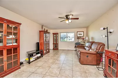 381  Ottawa Ct, Royal Palm Beach, FL 33411 - Photo 17