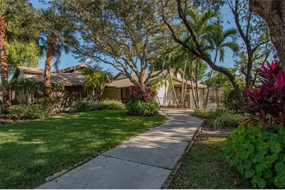 381  Ottawa Ct, Royal Palm Beach, FL 33411 - Photo 39