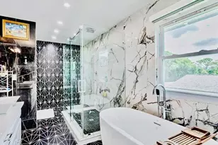 128 N Royal Pine Cir N, Royal Palm Beach, FL 33411 - Photo 9