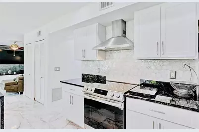 128 N Royal Pine Circle, Royal Palm Beach, FL 33411 - Photo 5