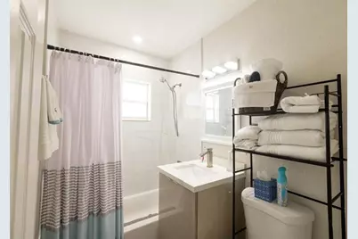 140 NW 46th St, Oakland Park, FL 33309 - Photo 9