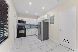 1928 Adams St, Hollywood, FL 33020 - Photo 7