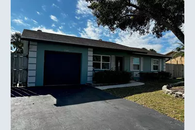 9548  Richmond Cir, Boca Raton, FL 33434 - Photo 1