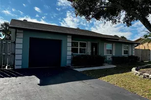 9548 Richmond Cir, Boca Raton, FL 33434 - Photo 1