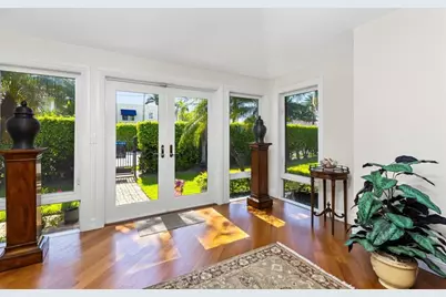 359  Poinciana Dr, Fort Lauderdale, FL 33301 - Photo 5