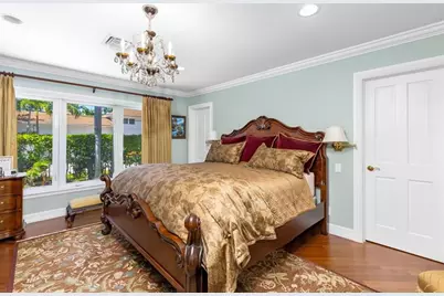 359  Poinciana Dr, Fort Lauderdale, FL 33301 - Photo 23