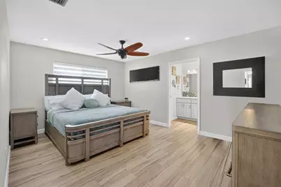 407 SE 5th St, Dania Beach, FL 33004 - Photo 15