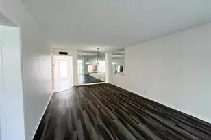 6005 Del Lago Cir, Sunrise, FL 33313 - Photo 11