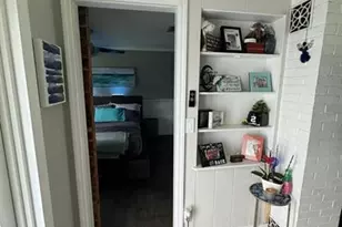 1509 NE 35th St, Oakland Park, FL 33334 - Photo 7