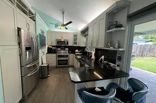 1509 NE 35th St, Oakland Park, FL 33334 - Photo 5