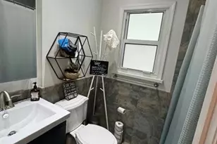 1509 NE 35th St, Oakland Park, FL 33334 - Photo 11