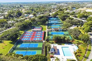 2901 Victoria Cir, Coconut Creek, FL 33066 - Photo 25