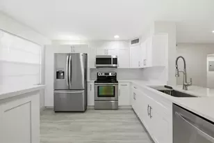 2901 Victoria Cir, Coconut Creek, FL 33066 - Photo 9