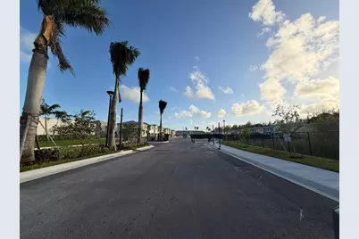 1131 SE 2 St, Florida City, FL 33034 - Photo 15