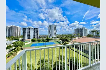 3020 NE 32nd Ave, Unit #905, Fort Lauderdale, FL 33308 - Photo 5