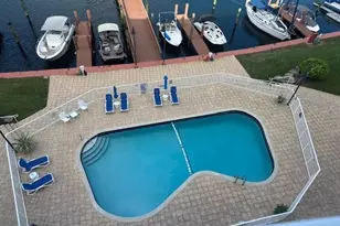 400 Golden Isles Dr, Hallandale Beach, FL 33009 - Photo 25