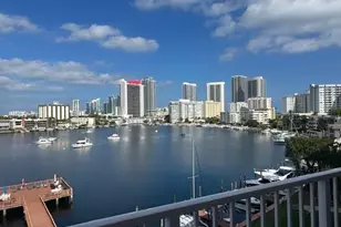 400 Golden Isles Dr, Hallandale Beach, FL 33009 - Photo 29