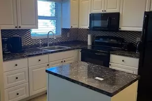 1351 N 12th Ct, Hollywood, FL 33019 - Photo 3