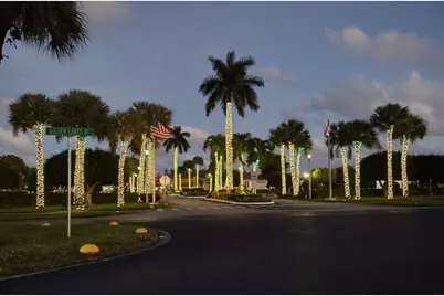 317  Lake Evelyn Dr, West Palm Beach, FL 33411 - Photo 13