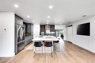 424 NE 2nd St, Pompano Beach, FL 33060 - Photo 3