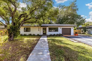 424 NE 2nd St, Pompano Beach, FL 33060 - Photo 1