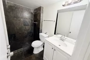 496 NW 165th Street Rd Unit, Miami, FL 33169 - Photo 13