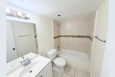 496 NW 165th Street Rd, Unit #D409, Miami, FL 33169 - Photo 9