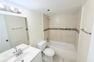 496 NW 165th Street Rd Unit, Miami, FL 33169 - Photo 9