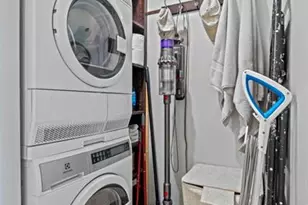 160 Cypress Club Dr, Pompano Beach, FL 33060 - Photo 25