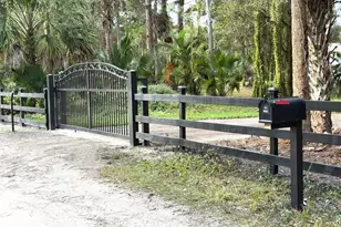 5225 SW Ludlum St, Palm City, FL 34990 - Photo 3