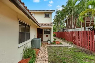 2530 NE 9th St, Fort Lauderdale, FL 33304 - Photo 23