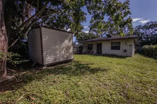 1403 SW 27th Ct, Fort Lauderdale, FL 33315 - Photo 23