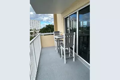1200  Hibiscus Ave, Unit #502, Pompano Beach, FL 33062 - Photo 19
