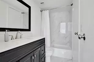 13499 Biscayne Blvd, North Miami, FL 33181 - Photo 19