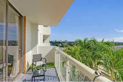 13499 Biscayne Boulevard #610, Miami, FL 33181 - Photo 37