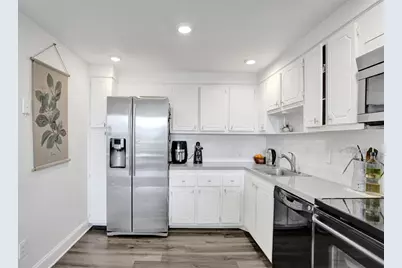 13499 Biscayne Boulevard #610, Miami, FL 33181 - Photo 15